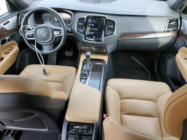 YV4A22PK6G1028243 2016 VOLVO XC90 - Image 8