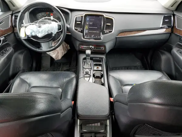 YV4A22PK6G1031563 2016 VOLVO XC90 - Image 8