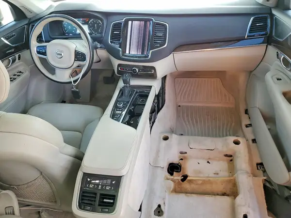 YV4A22PK6G1037170 2016 VOLVO XC90 - Image 8