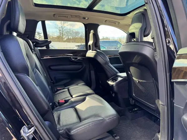 YV4A22PK6G1044460 2016 VOLVO XC90 - Image 8