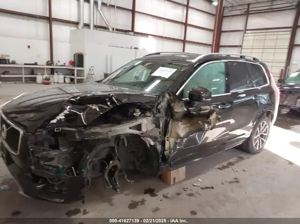 YV4A22PK6G1044944 2016 VOLVO XC90 - Image 2