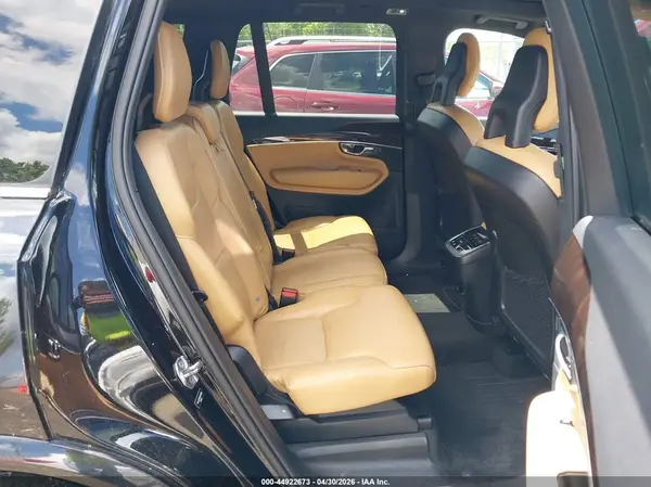 YV4A22PK6G1044989 2016 VOLVO XC90 - Image 8