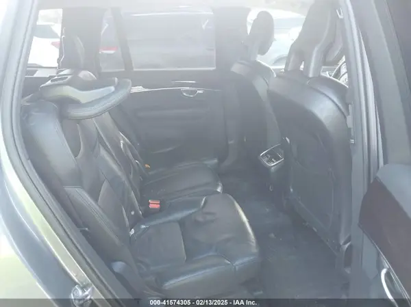 YV4A22PK6G1046225 2016 VOLVO XC90 - Image 8