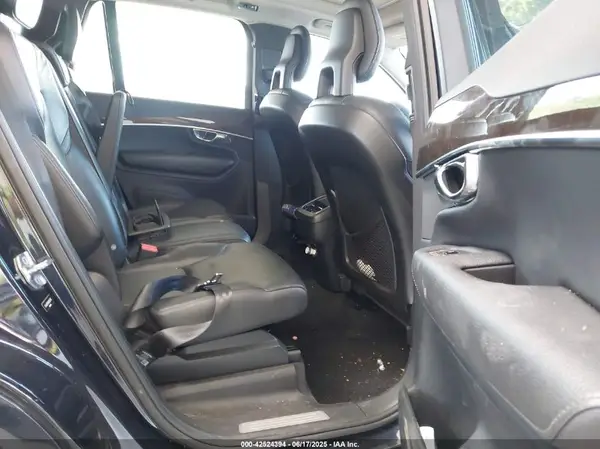 YV4A22PK6G1063445 2016 VOLVO XC90 - Image 8
