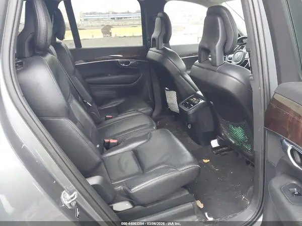 YV4A22PK6H1106294 2017 VOLVO XC90 - Image 8