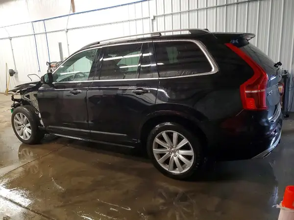 YV4A22PK6H1116114 2017 VOLVO XC90 - Image 2