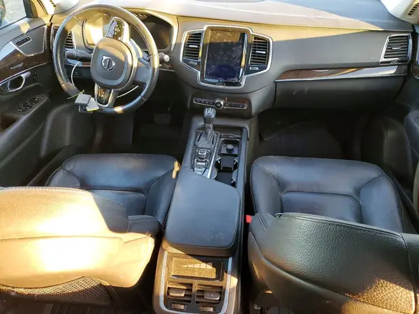 YV4A22PK6H1120762 2017 VOLVO XC90 - Image 8
