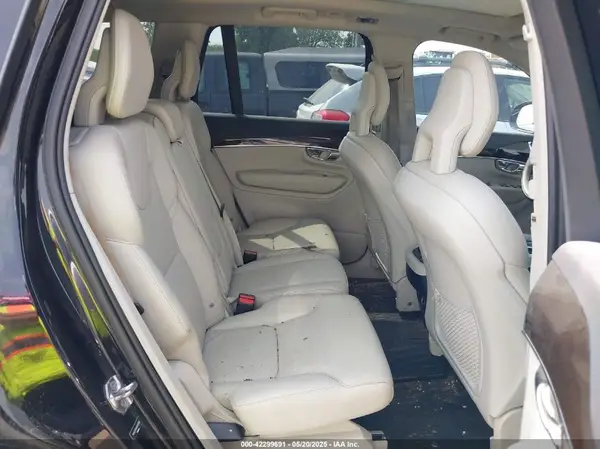 YV4A22PK6H1120969 2017 VOLVO XC90 - Image 8