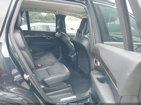 YV4A22PK6H1136234 2017 VOLVO XC90 - Image 8