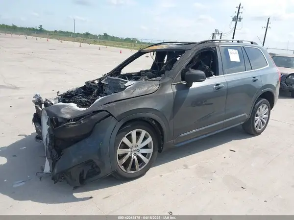 YV4A22PK6H1151686 2017 VOLVO XC90 - Image 2