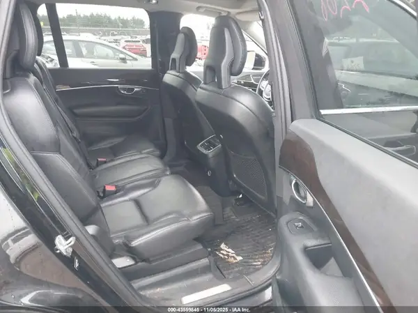 YV4A22PK6H1153809 2017 VOLVO XC90 - Image 8