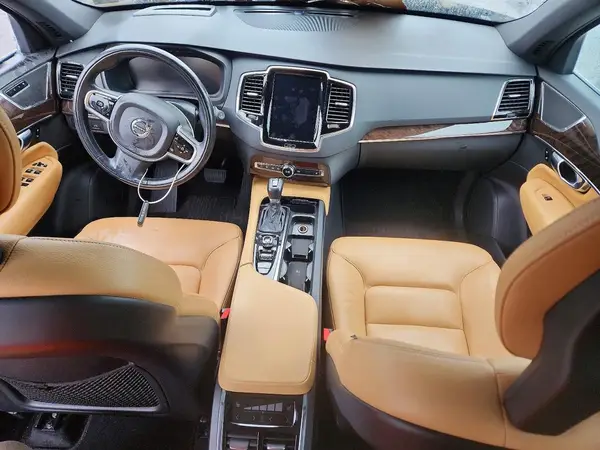 YV4A22PK6H1163790 2017 VOLVO XC90 - Image 8
