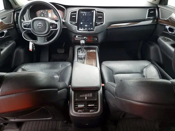 YV4A22PK6H1171145 2017 VOLVO XC90 - Image 8