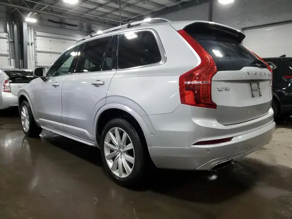 YV4A22PK6H1173140 2017 VOLVO XC90 - Image 2