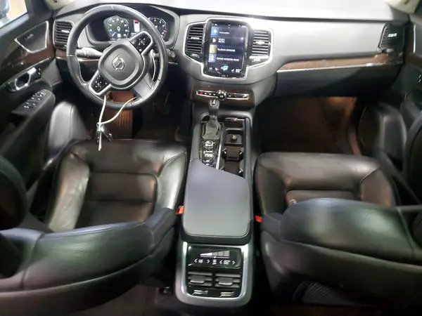 YV4A22PK6H1175129 2017 VOLVO XC90 - Image 8