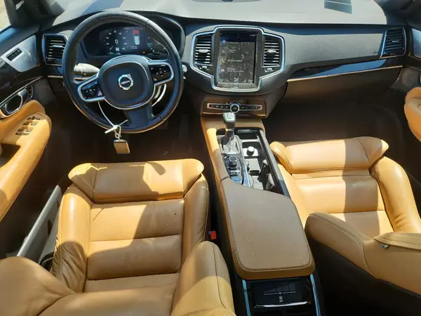 YV4A22PK6H1176071 2017 VOLVO XC90 - Image 8