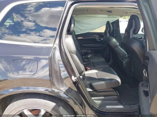 YV4A22PK6H1187801 2017 VOLVO XC90 - Image 8