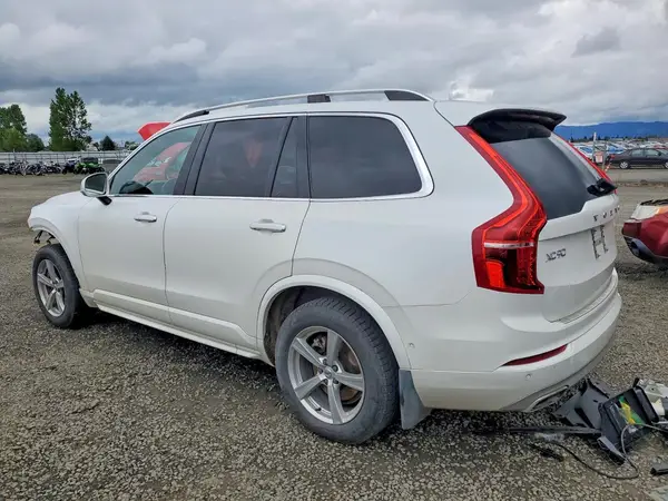 YV4A22PK6J1205493 2018 VOLVO XC90 - Image 2