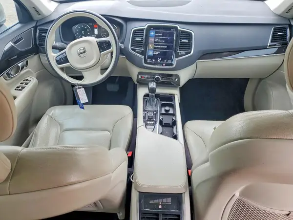 YV4A22PK6J1211701 2018 VOLVO XC90 - Image 8