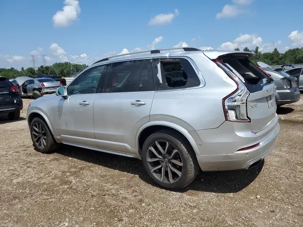 YV4A22PK6J1212007 2018 VOLVO XC90 - Image 2
