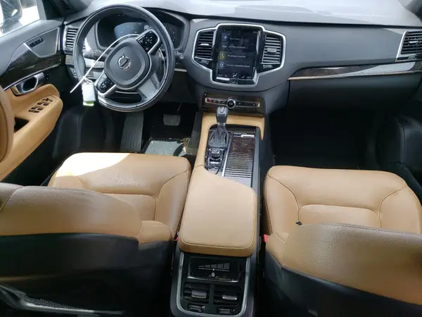YV4A22PK6J1214632 2018 VOLVO XC90 - Image 8
