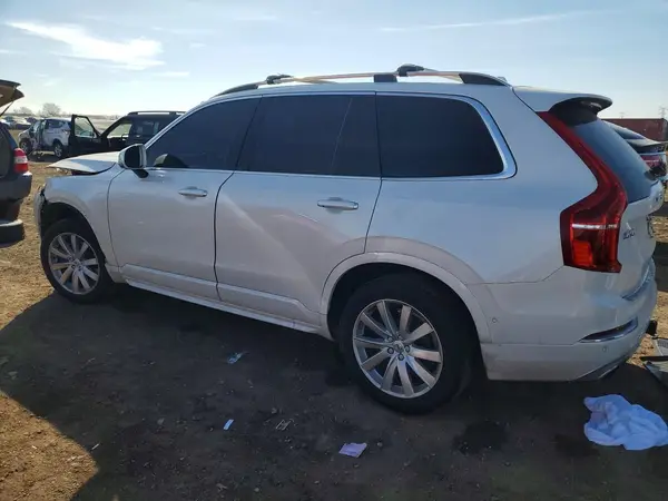YV4A22PK6J1321311 2018 VOLVO XC90 - Image 2
