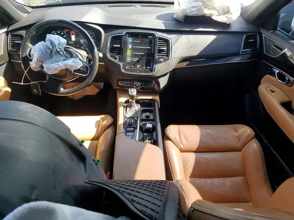 YV4A22PK6J1321311 2018 VOLVO XC90 - Image 8