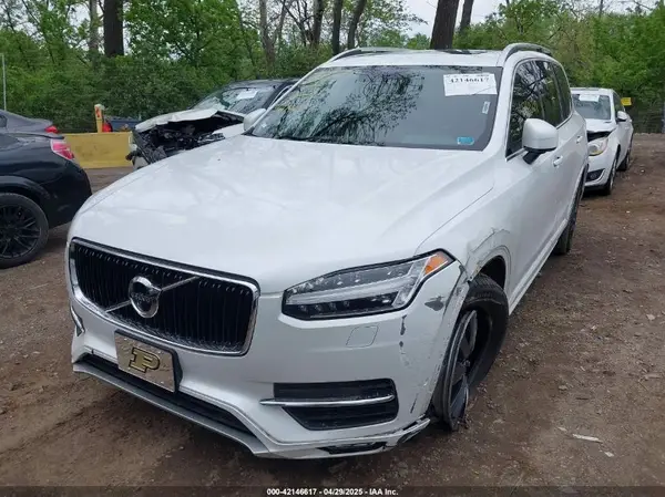 YV4A22PK6J1337167 2018 VOLVO XC90 - Image 2