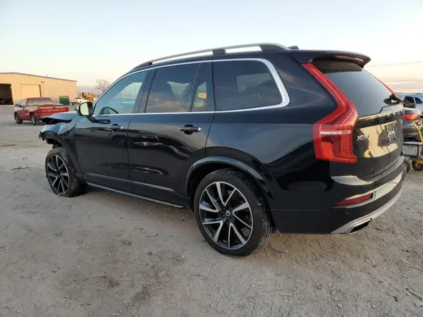 YV4A22PK6J1359735 2018 VOLVO XC90 - Image 2