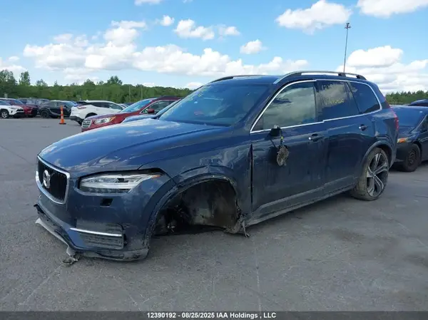 YV4A22PK6K1470836 2019 VOLVO XC90 - Image 2