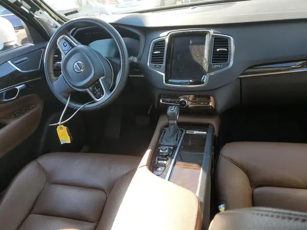 YV4A22PK6K1491363 2019 VOLVO XC90 - Image 8