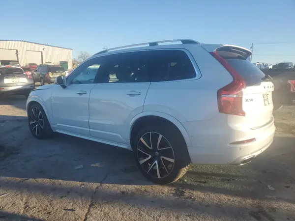 YV4A22PK6K1515628 2019 VOLVO XC90 - Image 2