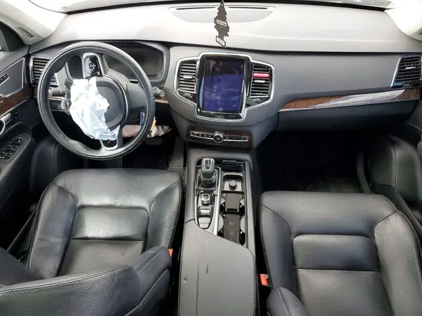 YV4A22PK7G1012522 2016 VOLVO XC90 - Image 8