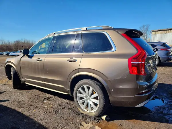 YV4A22PK7G1028882 2016 VOLVO XC90 - Image 2