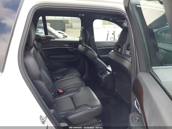 YV4A22PK7G1043320 2016 VOLVO XC90 - Image 8