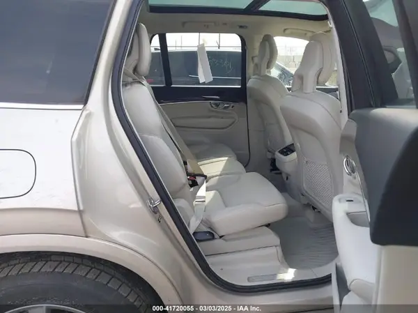 YV4A22PK7G1050168 2016 VOLVO XC90 - Image 8