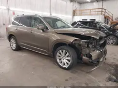 YV4A22PK7G1054804 2016 VOLVO XC90