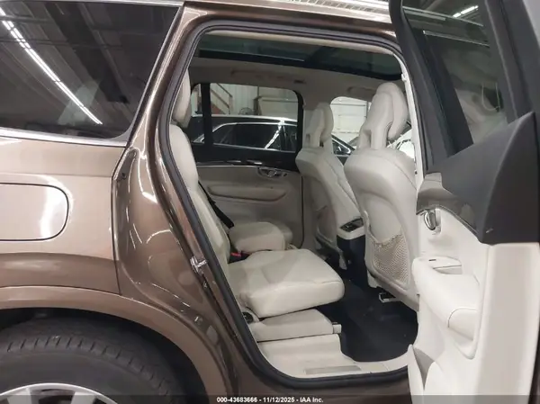 YV4A22PK7G1054804 2016 VOLVO XC90 - Image 8