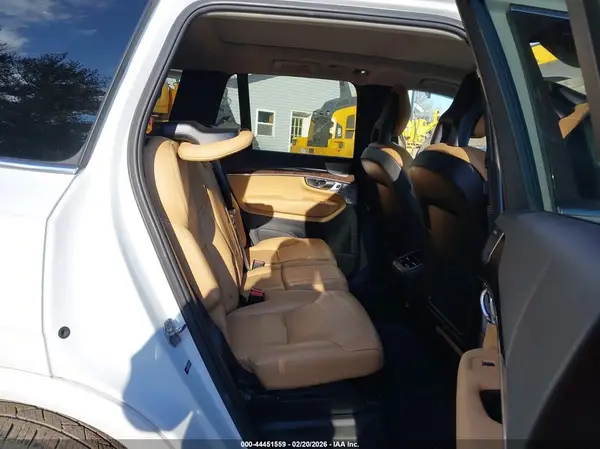 YV4A22PK7G1056200 2016 VOLVO XC90 - Image 8