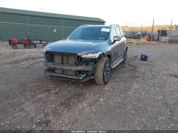 YV4A22PK7G1068928 2016 VOLVO XC90 - Image 2