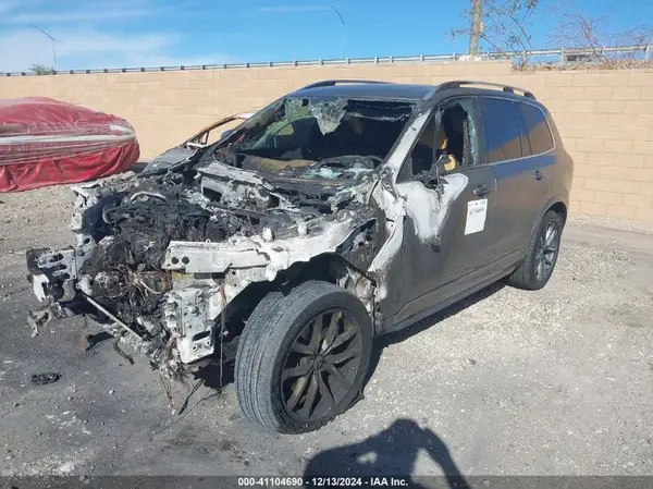 YV4A22PK7G1077256 2016 VOLVO XC90 - Image 2