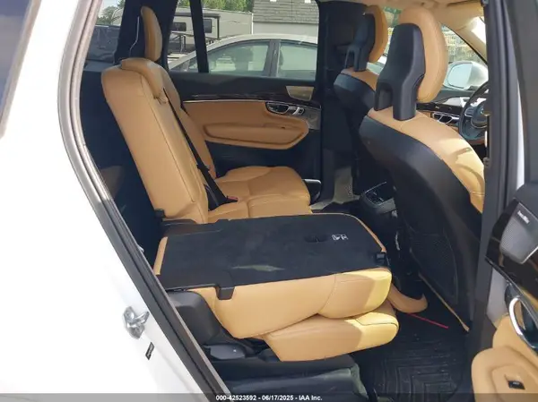 YV4A22PK7G1089777 2016 VOLVO XC90 - Image 8