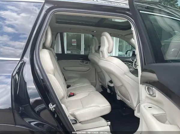 YV4A22PK7G1092761 2016 VOLVO XC90 - Image 8