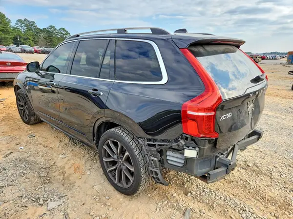 YV4A22PK7H1105736 2017 VOLVO XC90 - Image 2