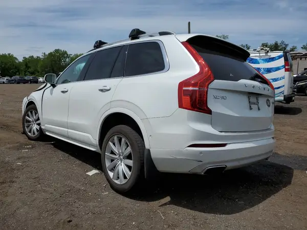 YV4A22PK7H1114064 2017 VOLVO XC90 - Image 2