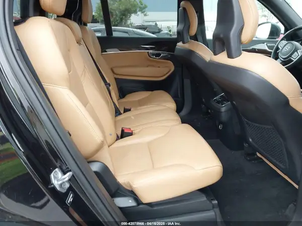 YV4A22PK7H1148943 2017 VOLVO XC90 - Image 8