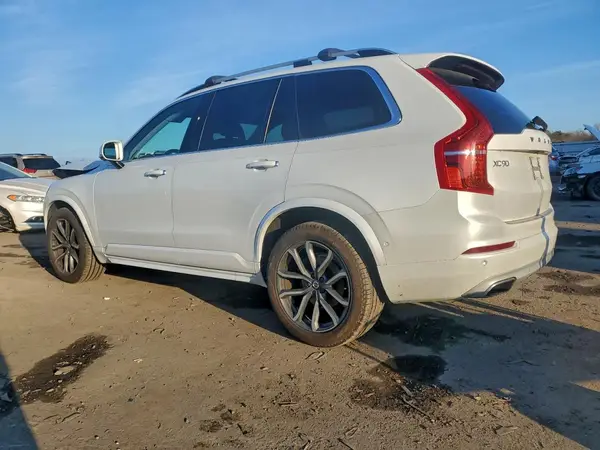 YV4A22PK7H1149266 2017 VOLVO XC90 - Image 2