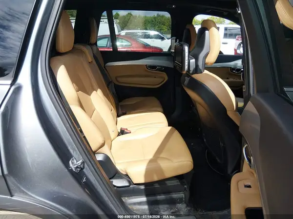 YV4A22PK7H1155911 2017 VOLVO XC90 - Image 8