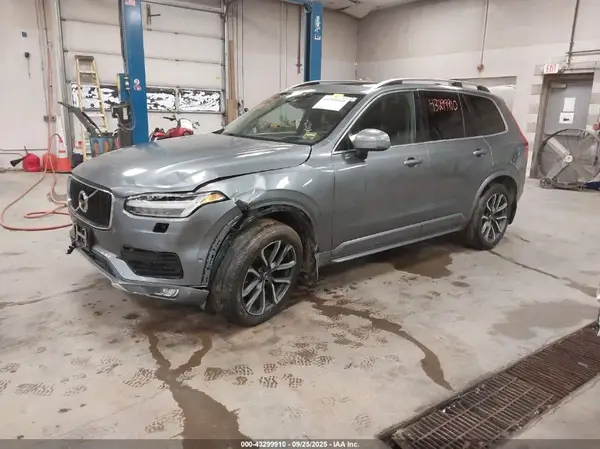 YV4A22PK7H1157786 2017 VOLVO XC90 - Image 2