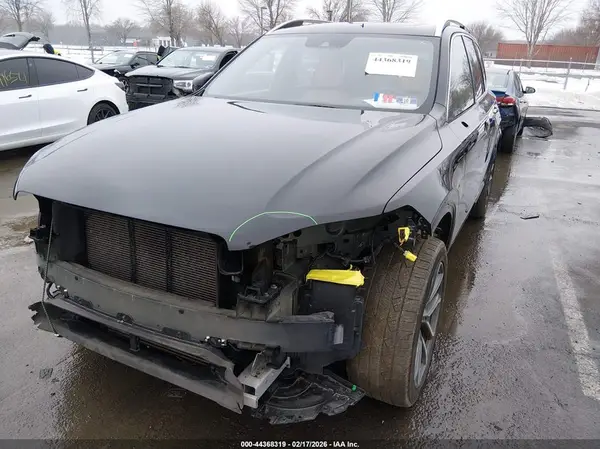 YV4A22PK7H1176080 2017 VOLVO XC90 - Image 2